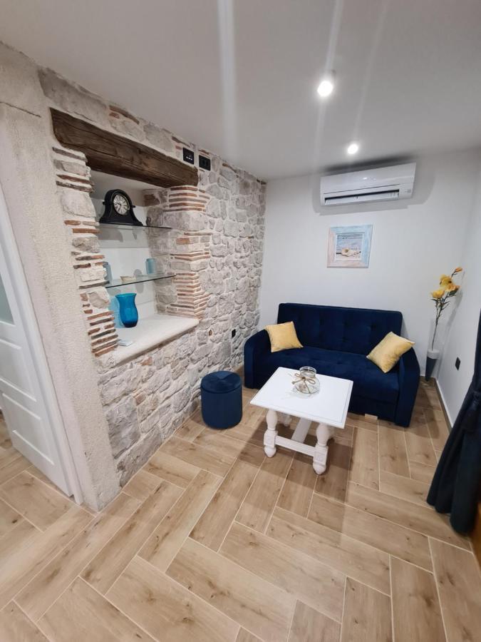 La Corte Di Kate-2 Biograd Na Moru Ngoại thất bức ảnh